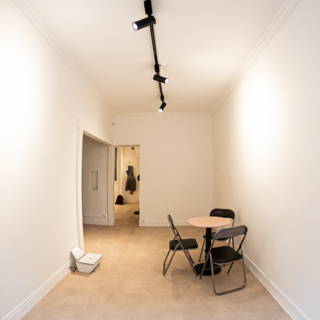 Bureau privé 40 m² 10 postes Location bureau Rue Pastourelle Paris 75003 - photo 5